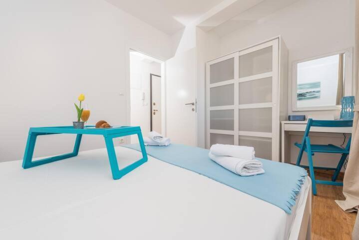 Blue Sky, Modern Sea View Apartment 诺瓦利娅 外观 照片