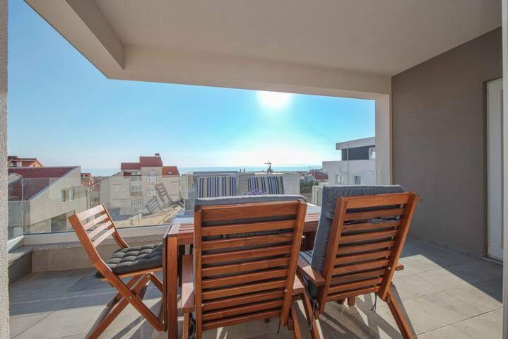 Blue Sky, Modern Sea View Apartment 诺瓦利娅 外观 照片